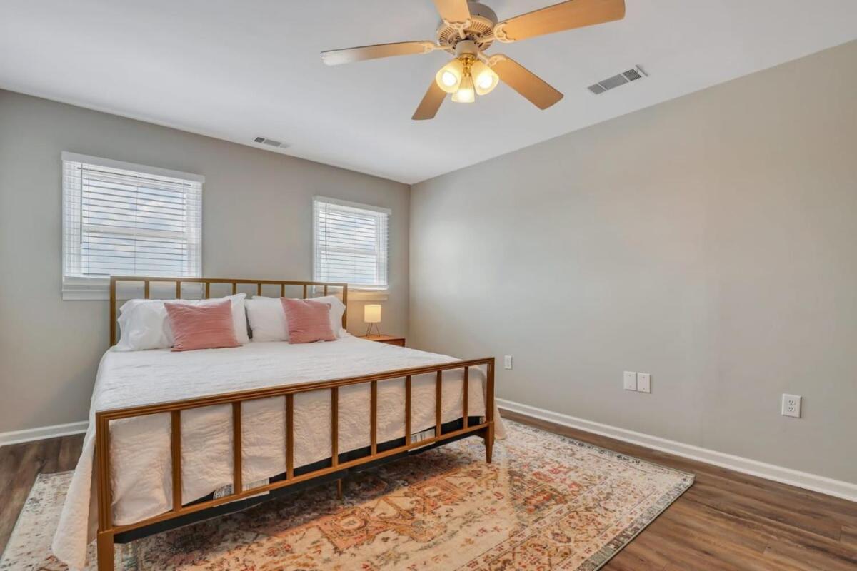 Eagle'S Nest - Spacious Loft Downtown - Near Gsu Statesboro Kültér fotó