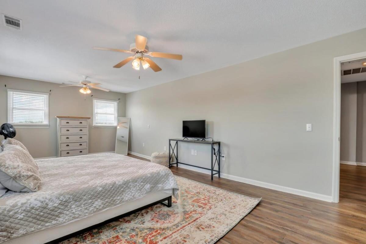 Eagle'S Nest - Spacious Loft Downtown - Near Gsu Statesboro Kültér fotó