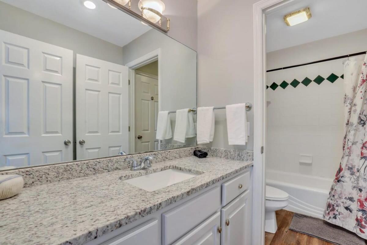 Eagle'S Nest - Spacious Loft Downtown - Near Gsu Statesboro Kültér fotó
