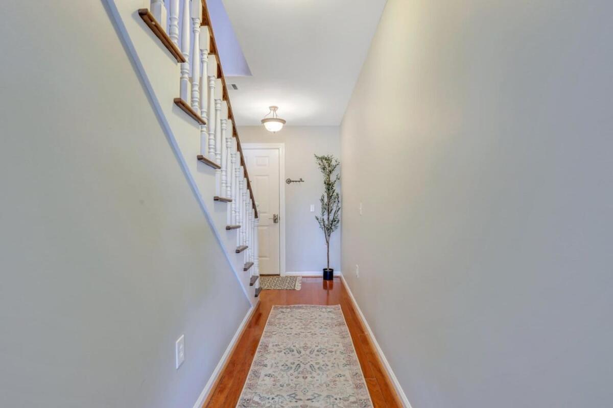 Eagle'S Nest - Spacious Loft Downtown - Near Gsu Statesboro Kültér fotó