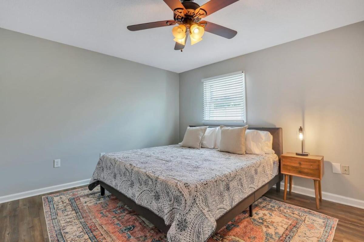 Eagle'S Nest - Spacious Loft Downtown - Near Gsu Statesboro Kültér fotó